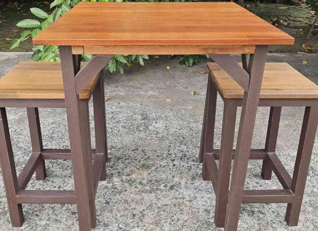 Set Meja Kursi Cafe Resto Kayu Solid